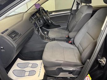 Volkswagen Golf 2.0 TDI BlueMotion Tech SE DSG Euro 5 (s/s) 5dr
