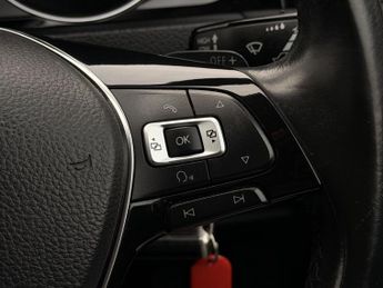 Volkswagen Golf 2.0 TDI BlueMotion Tech GT DSG Euro 5 (s/s) 5dr