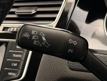 Volkswagen Golf 2.0 TDI BlueMotion Tech GT DSG Euro 5 (s/s) 5dr