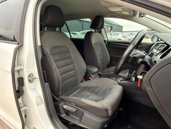 Volkswagen Golf 2.0 TDI BlueMotion Tech GT DSG Euro 5 (s/s) 5dr