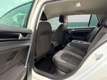 Volkswagen Golf 2.0 TDI BlueMotion Tech GT DSG Euro 5 (s/s) 5dr