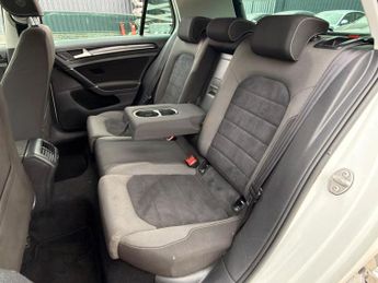 Volkswagen Golf 2.0 TDI BlueMotion Tech GT DSG Euro 5 (s/s) 5dr