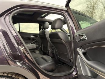 Mercedes-Benz GLA 2.1 GLA220 CDI SE 7G-DCT 4MATIC Euro 6 (s/s) 5dr