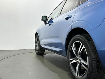 Volvo XC60 2.0 T5 R-Design Auto AWD Euro 6 (s/s) 5dr