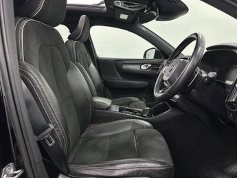 Volvo XC40 2.0 T5 R-Design Pro Auto AWD Euro 6 (s/s) 5dr