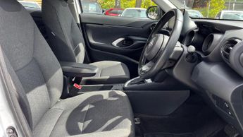 Toyota Yaris Cross 1.5 VVT-h Icon E-CVT Euro 6 (s/s) 5dr