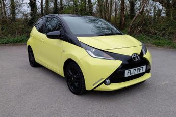Toyota AYGO 1.0 VVT-i x-cite 3 Yellow Bi-Tone Euro 6 5dr