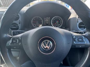 Volkswagen Tiguan 2.0 TDI BlueMotion Tech SE DSG 4WD Euro 5 (s/s) 5dr