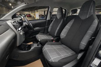 Peugeot 108 1.0 Active 2 Tronic Euro 6 5dr