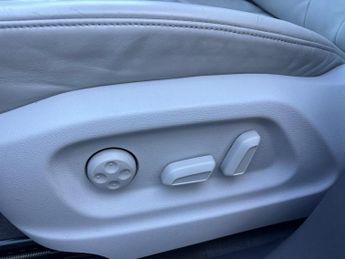 Audi Q5 3.0 TDI V6 SE S Tronic quattro Euro 4 5dr