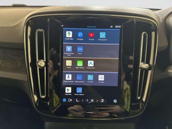 Volvo XC40 Recharge 69kWh Plus SUV 5dr Electric Auto (231 ps)