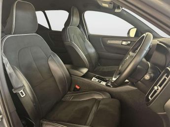 Volvo XC40 1.5h T4 Recharge 10.7kWh R-Design SUV 5dr Petrol Plug-in Hybrid 