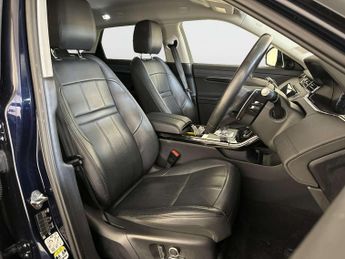 Land Rover Range Rover Evoque 1.5 P300e 12.2kWh R-Dynamic SE SUV 5dr Petrol Plug-in Hybrid Aut