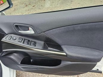 Honda Civic 2.2 i-DTEC ES Euro 5 (s/s) 5dr