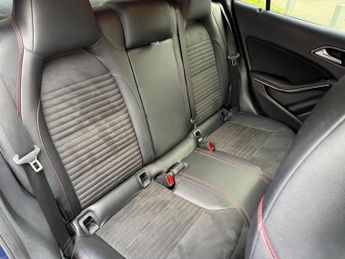 Mercedes-Benz GLA 2.1 GLA200d AMG Line 7G-DCT Euro 6 (s/s) 5dr