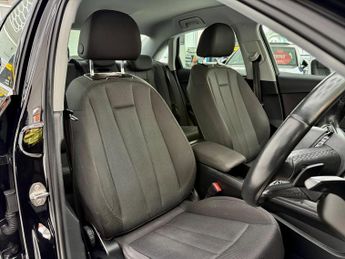 Audi A4 2.0 TFSI 35 Technik S Tronic Euro 6 (s/s) 4dr