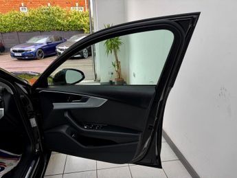 Audi A4 2.0 TFSI 35 Technik S Tronic Euro 6 (s/s) 4dr