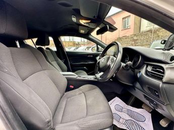 Toyota C-HR 1.8 VVT-h Icon CVT Euro 6 (s/s) 5dr