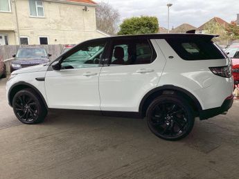 Land Rover Discovery Sport 2.0 TD4 HSE Black Auto 4WD Euro 6 (s/s) 5dr