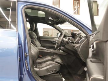 Volvo XC90 2.0 T6 R-Design SUV 5dr Petrol Geartronic 4WD Euro 6 (s/s) (320 