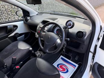 Peugeot 107 1.0 12V Envy Euro 5 5dr