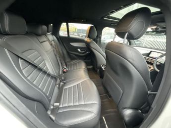 Mercedes-Benz Eqc 400 AMG LINE PREMIUM 4M