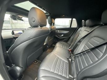 Mercedes-Benz Eqc 400 AMG LINE PREMIUM 4M