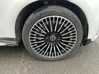 Mercedes-Benz Eqc 400 AMG LINE PREMIUM 4M