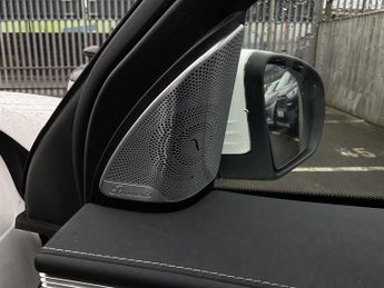 Mercedes-Benz Eqc 400 AMG LINE PREMIUM 4M