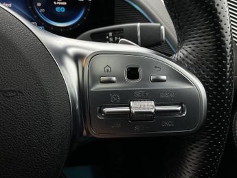 Mercedes-Benz Eqc 400 AMG LINE PREMIUM 4M