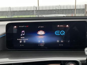 Mercedes-Benz Eqc 400 AMG LINE PREMIUM 4M