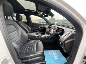 Mercedes-Benz Eqc 400 AMG LINE PREMIUM 4M