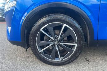 Nissan Qashqai 1.3 DiG-T MH Tekna 5dr