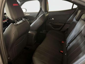 Vauxhall Mokka Electric 50kWh SRi Premium SUV 5dr Electric Auto (136 ps)