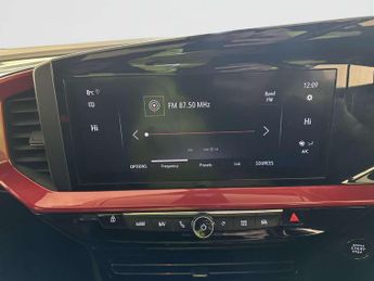 Vauxhall Mokka Electric 50kWh SRi Premium SUV 5dr Electric Auto (136 ps)