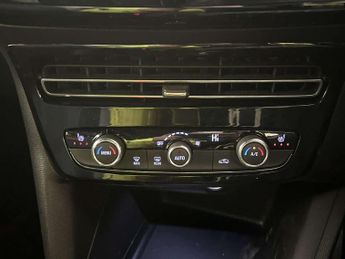 Vauxhall Mokka Electric 50kWh SRi Premium SUV 5dr Electric Auto (136 ps)