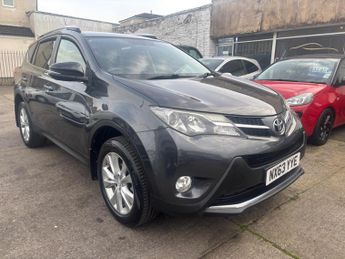 Toyota RAV4 2.2 D-4D Invincible 4WD Euro 5 5dr