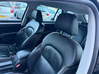 Skoda Superb 2.0 TDI Elegance DSG Euro 5 (s/s) 5dr