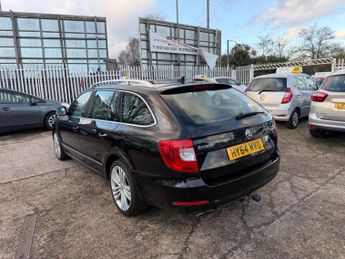 Skoda Superb 2.0 TDI Elegance DSG Euro 5 (s/s) 5dr