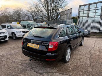 Skoda Superb 2.0 TDI Elegance DSG Euro 5 (s/s) 5dr