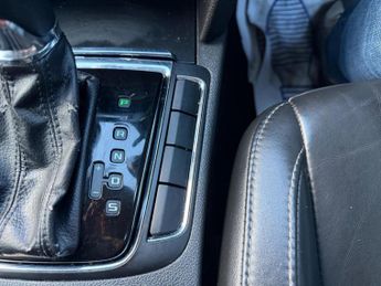 Skoda Superb 2.0 TDI Elegance DSG Euro 5 (s/s) 5dr