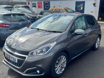 Peugeot 208 1.2 PureTech Signature Euro 6 (s/s) 5dr