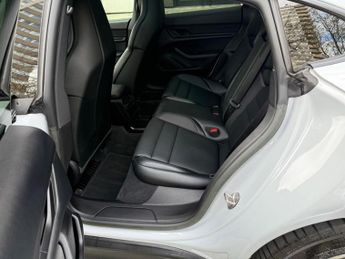 Porsche Taycan Performance Plus 93.4kWh Auto RWD 4dr (11kW Charger)