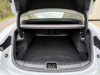 Porsche Taycan Performance Plus 93.4kWh Auto RWD 4dr (11kW Charger)