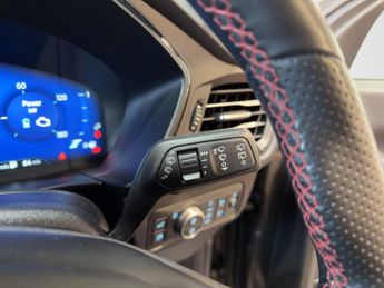 Ford Kuga 2.5 EcoBoost Duratec 14.4kWh ST-Line CVT Euro 6 (s/s) 5dr