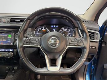 Nissan Qashqai 1.3 DIG-T N-Connecta DCT Auto Euro 6 (s/s) 5dr