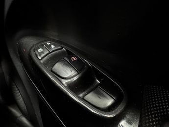 Nissan Juke 1.2 DIG-T Acenta Premium Manual 6Spd Euro 5 (s/s) 5dr