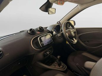 Smart forfour 17.6kWh Premium Hatchback 5dr Electric Auto (22kW Charger) (82 p