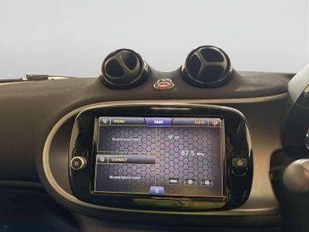 Smart forfour 17.6kWh Premium Hatchback 5dr Electric Auto (22kW Charger) (82 p