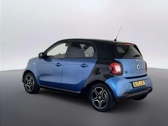 Smart forfour 17.6kWh Premium Hatchback 5dr Electric Auto (22kW Charger) (82 p